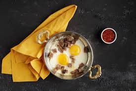 Sahanda Kavurmalı Yumurta